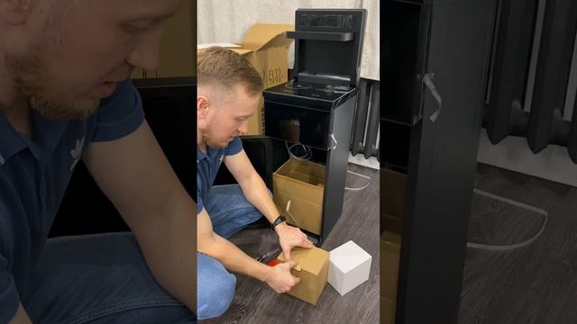 Обзор-распаковка кулера с чайным столиком Тиабар Ecotronic TB13-LNR смотреть онлайн