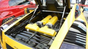 Lamborghini газует