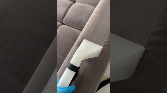 Химчистка дивана за 16 секунд #химчисткамебели #химчисткамосква #химчисткачистарики смотреть онлайн