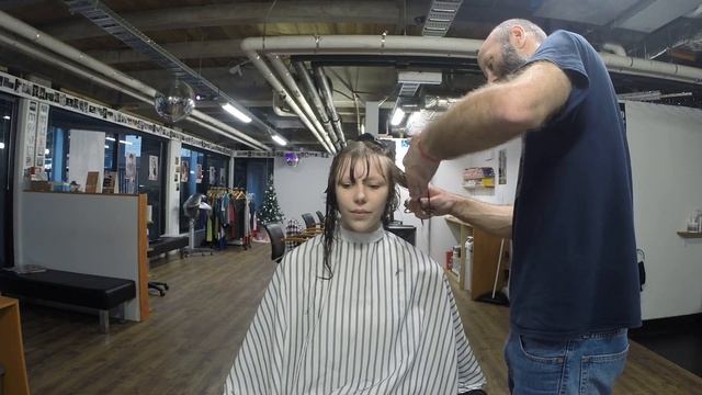 Early 80s Coiffed and a Colour Correction Back to Blonde смотреть онлайн