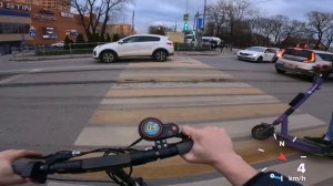 Электросамокат Kugoo M4 PRO В условиях города