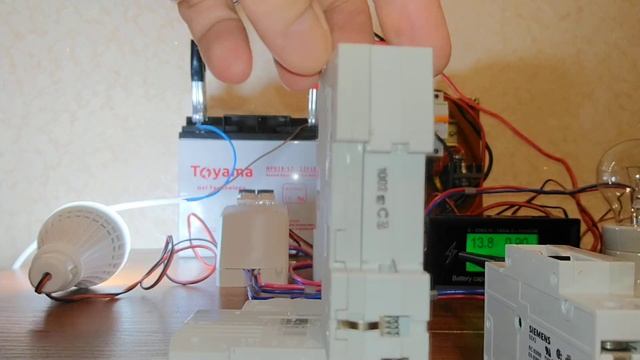 Автоматичні вимикачі DC SIMENS, MERLIN GERIN для використання у схемах  постійного струму! ⚡