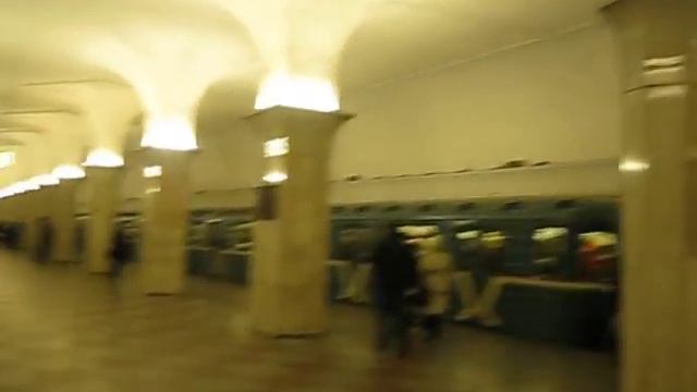 Станция метро Кропоткинская 1