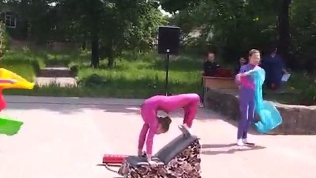 цирковой коллектив ДШИ Синтез г Серпухов. Выступление ко дню Защиты детей #2023 #цирк
