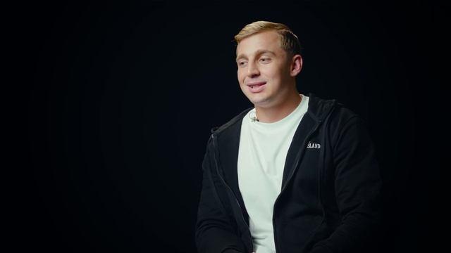 Саша Стоун о смысле жизни, популярности, разочаровании в любви и растоптанной самооценке для вМесте