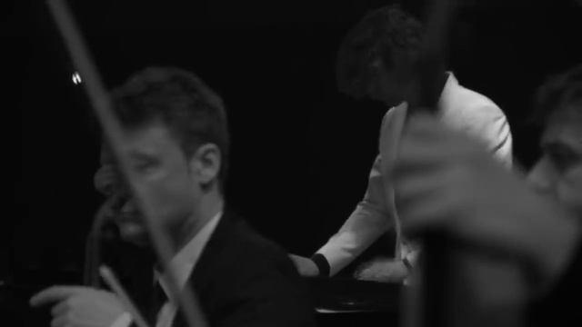 Hooverphonic - 2 Wicky.mp4 смотреть онлайн