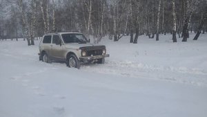 НИВА и УАЗ по снегу в Январе