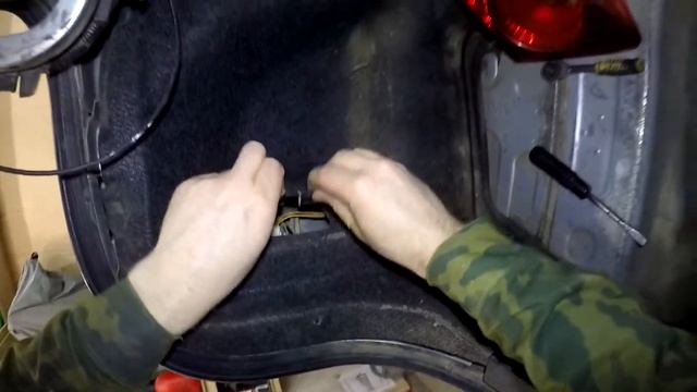 Снимаем задние фонари/замена лампочек Toyota Corolla 2006-2013 год смотреть онлайн