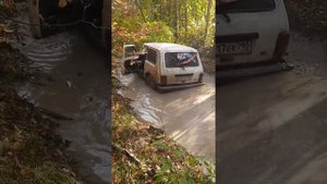 Пока лебедку не купили,тянем хайджеком