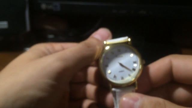 Часы белые обычные женские симпатичные смотреть онлайн