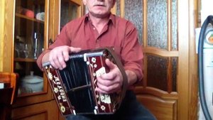 Кустарная цельнопланочная трёхголосная гармонь после ремонта регулировки и настройки