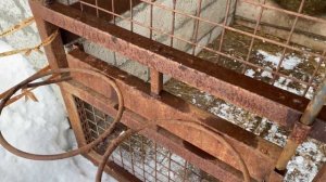 +79157787787. КОРМУШКИ ПОВОРОТНЫЕ в вольерах наших САО/алабай по БУЛЬДОЗЕРА линии.Володя разработал