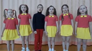 Вокальная группа Соловушки Мальчишки играют в солдаты