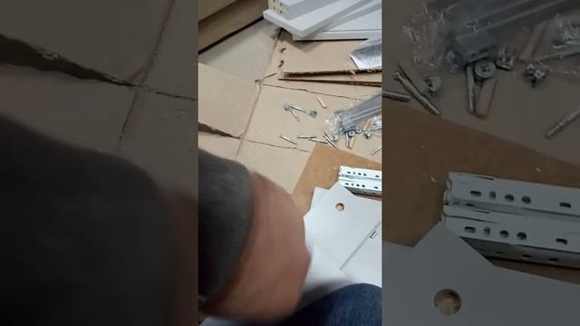 #лайфхак Как собрать тумбочку на колёсиках для стола. Шипиловская смотреть онлайн