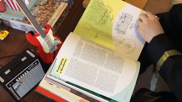 Fender 75 Years The Book смотреть онлайн