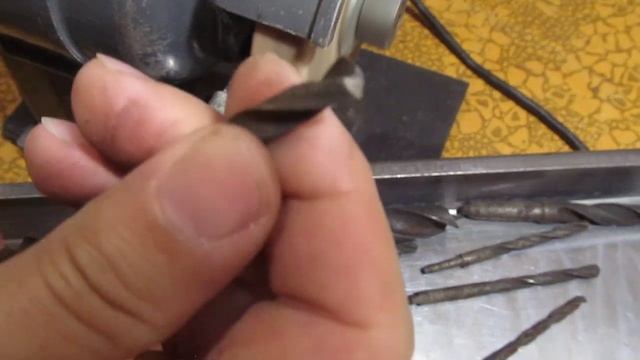 Поиск Р-18 среди сверл с металлолома. смотреть онлайн