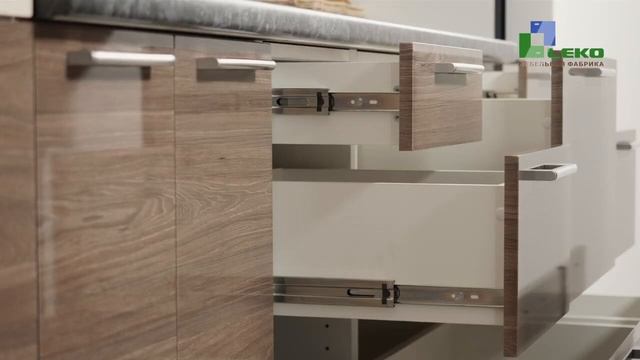 Кухни Leko 'Гарда' в цветах Ваниль Швейцарский вяз смотреть онлайн