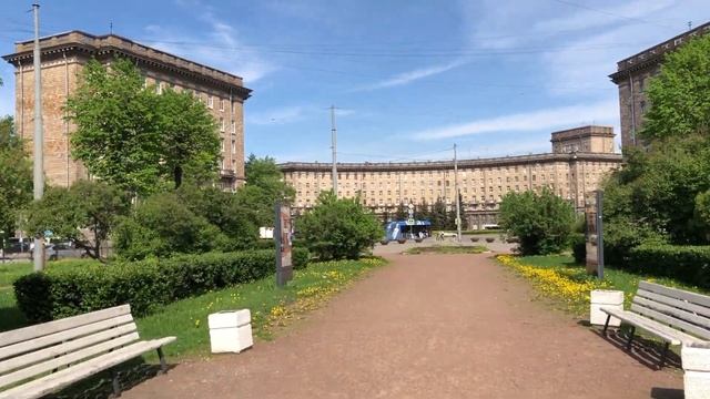 Сакура Одуванчики Спирея, Комсомольская площадь смотреть онлайн