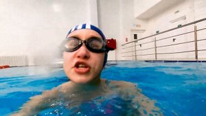 Развлечения в бассейне Кто потерял в бассейне плавки