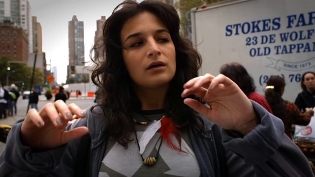 Threw It On The Ground смотреть онлайн