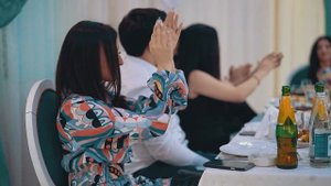 Elnur Emrahov - Gozel İnsan ( Yeni Klip 2022)