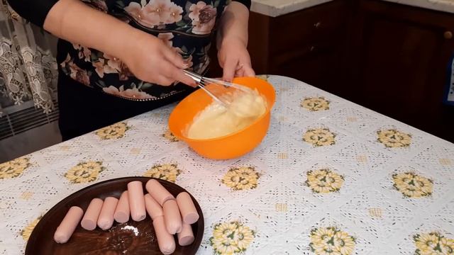 Вкусные сосиски  в кляре. Попробуйте, вам понравится!