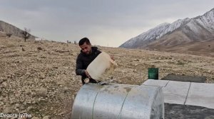 Romantic life: family unity and a clear destiny in snow and rain #deoora-Ly7hs