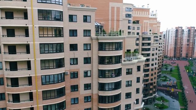 Квартира с террасой, дизайнерским ремонтом и системой климат-контроля Санкт-Петербург смотреть онлайн