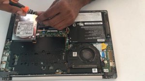 Lenovo IdeaPad 330S - 14IKB Battery Replacement | Upgrade Options | Disassembly