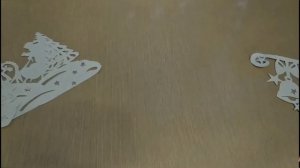 Как правильно наклеить украшения на окна к празднику. К Новому Году или Рождеству.