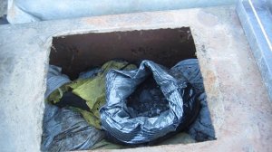 СПОСОБ КАК ХРАНИТЬ УГОЛЬ ДЛЯ ПЕЧКИ. ОЧЕНЬ УДОБНО!!!!