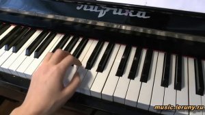 Разбор на пианино Jingle Bells