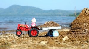 Пляж, песочек и машинки