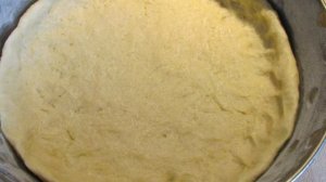 Пирог с вишней в сметанной заливке