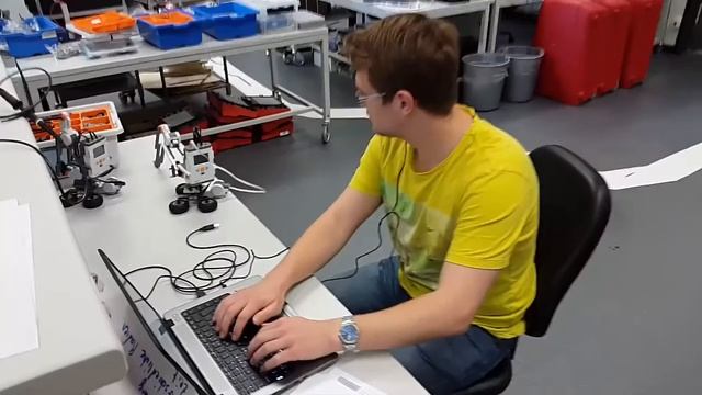 Mechatronik Java/Lego-Projektwoche: Roboterarm LARA смотреть онлайн