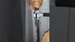 Замена отсекающего вентиля горячей воды под давлением