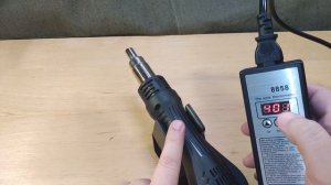 Riesba 8858 - бюджетный термофен (паяльный фен) с термостабилизацией.