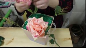 Красивый букет из искусственных цветов. КОМПОЗИЦИЯ ИЗ ЦВЕТОВ