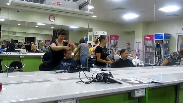 Где можно БЕСПЛАТНО подстричься?  | Герман - модель смотреть онлайн