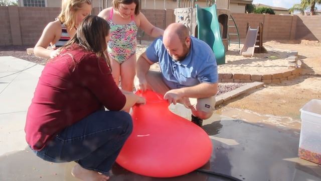 KID INSIDE GIANT 6FT BALLOON