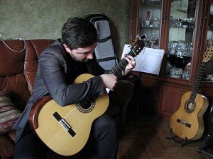 Демонстрация классической  гитары, март 2019