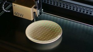 xTool S1 - закрытый диодный лазерный резак/гравер 1-го класса безопасности!