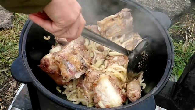 хвосты говяжьи в казане