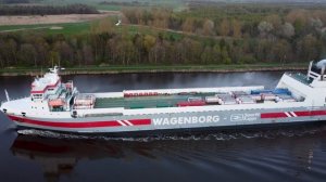 SHIPS GOING UNDER OLD HIGH RAILWAY STEEL BRIDGE AT HOCHDONN GERMANY - KIEL CANAL SHIPSPOTTING 2023