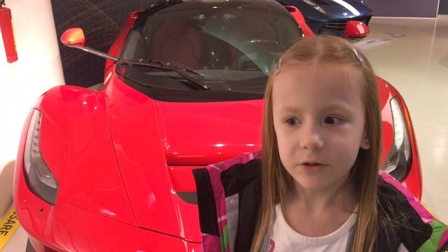 Ferrari тест-драйв | Test drive of Ferrari | The Ferrari museum смотреть онлайн