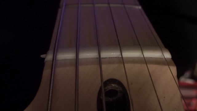 Squier Sonic Strat (NO 2 Way Truss Rod) смотреть онлайн