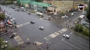От удара вылетел в остановку: серьезное ДТП в Челябинске