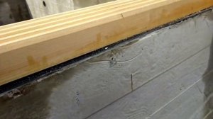 Первый венец дома из профилированного бруса гребёнка без утеплителя