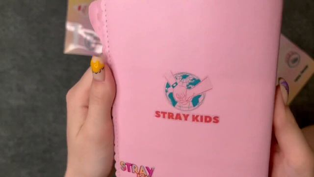 Наклейки kpop stray kids!!? смотреть онлайн