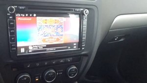 Сабвуфер Intro INT-803SW под сиденьем